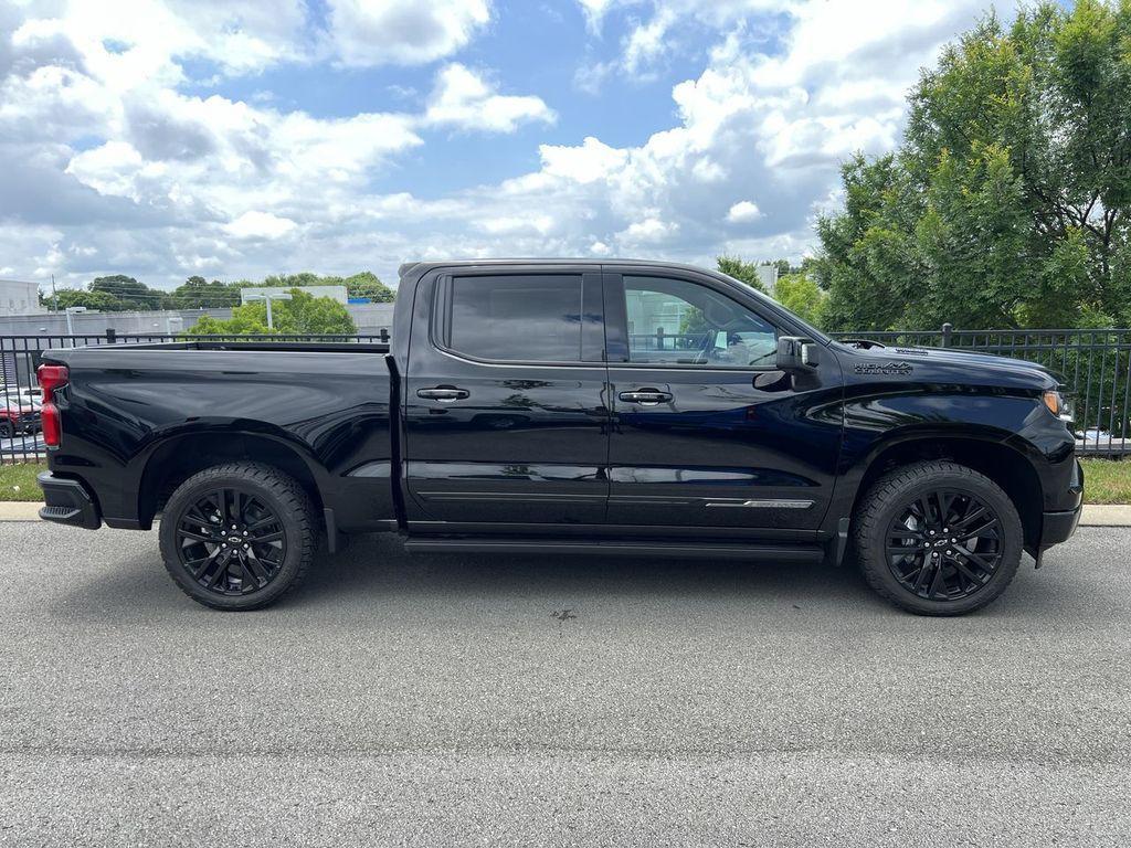 new 2025 Chevrolet Silverado 1500 car, priced at $70,555