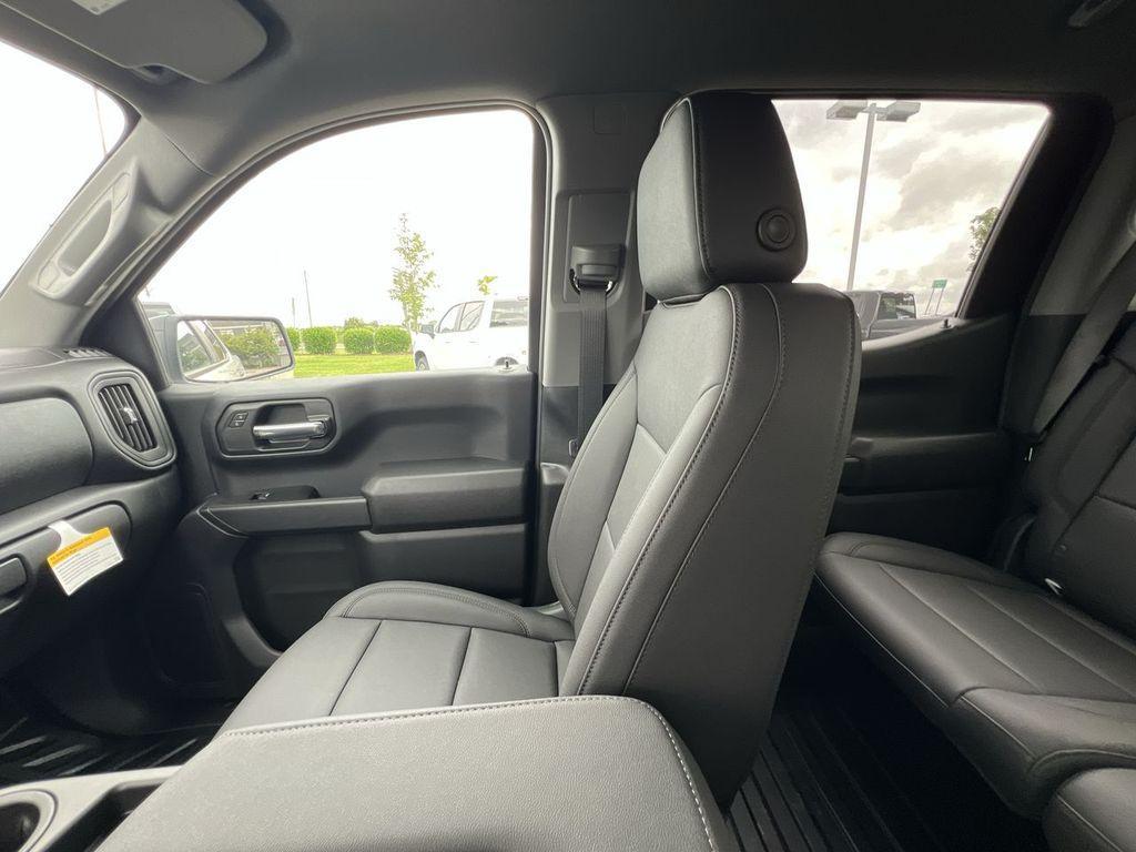 new 2025 GMC Sierra 1500 car, priced at $47,335