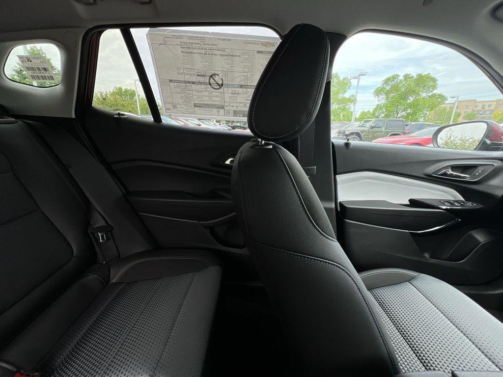 new 2025 Chevrolet Trax car, priced at $25,385