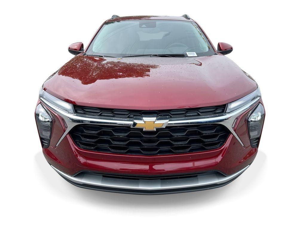 new 2025 Chevrolet Trax car, priced at $25,385