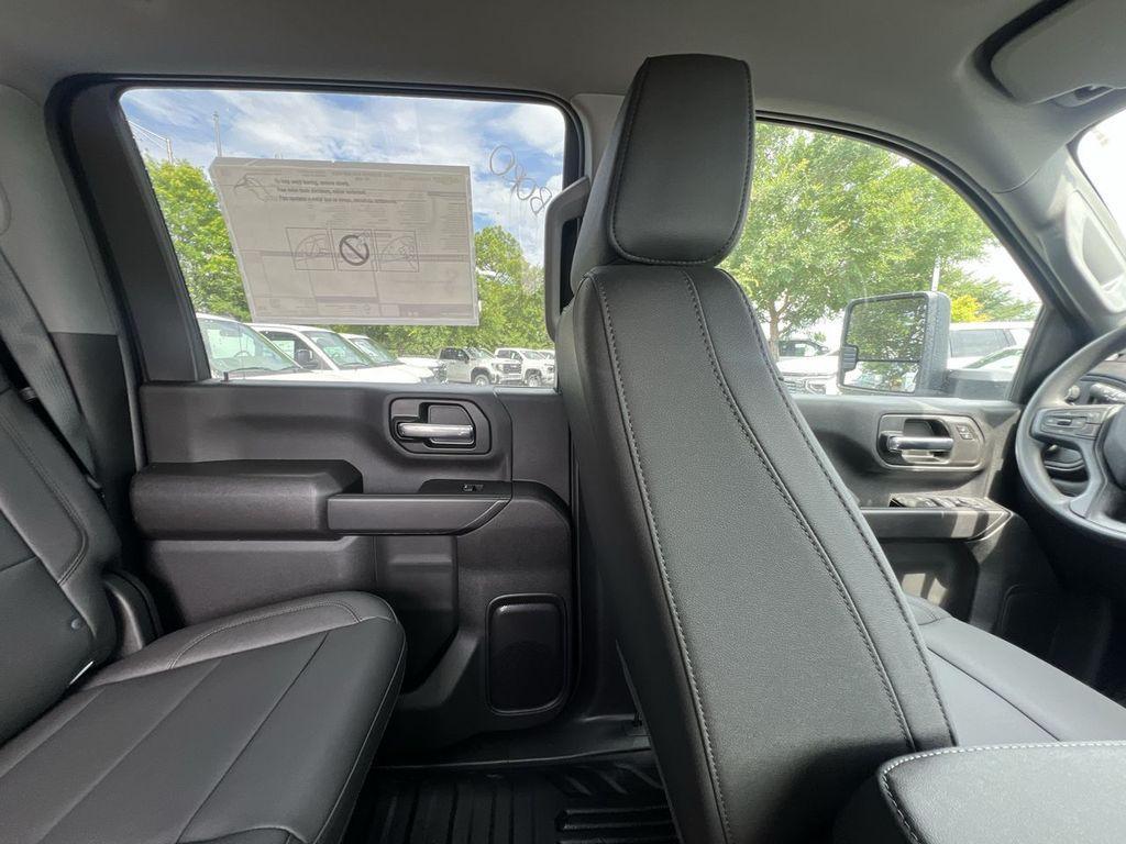 new 2025 Chevrolet Silverado 3500 car, priced at $71,963