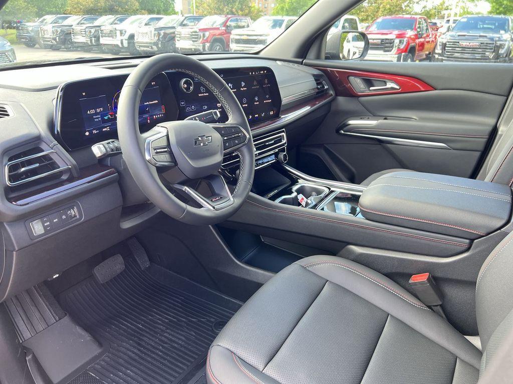 new 2025 Chevrolet Traverse car, priced at $54,194