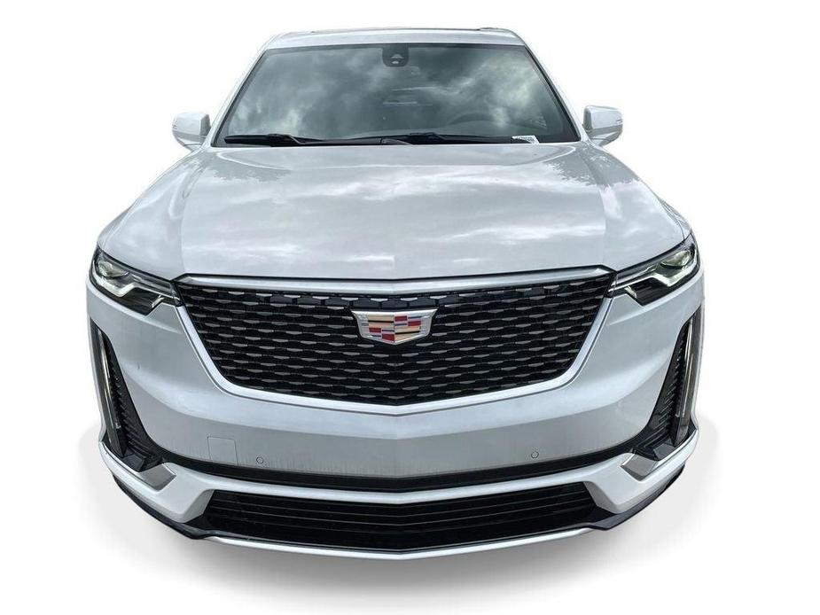 new 2024 Cadillac XT6 car