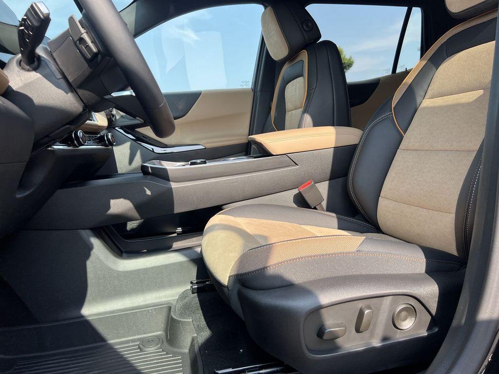 new 2026 Chevrolet Equinox car, priced at $34,690