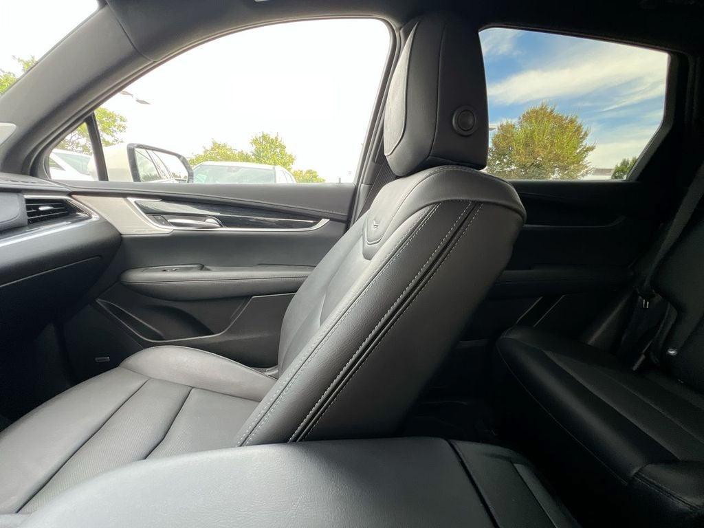 used 2025 Cadillac XT5 car, priced at $41,500