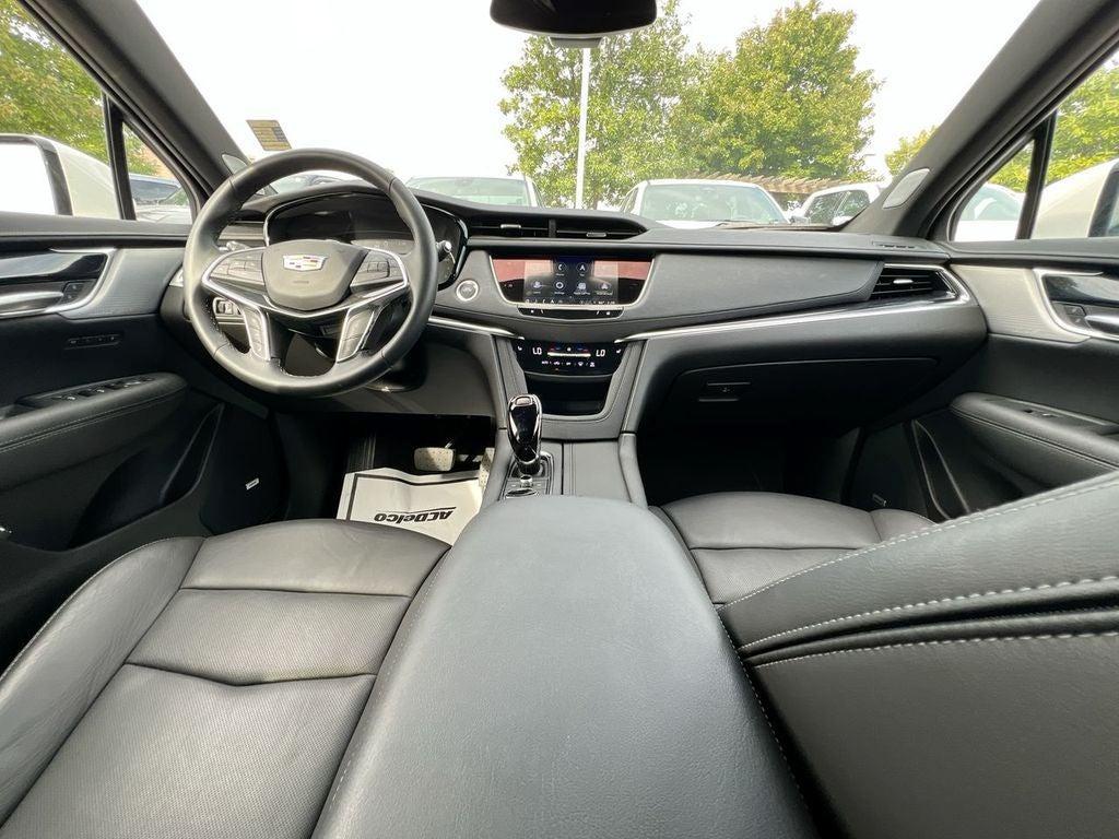 used 2025 Cadillac XT5 car, priced at $41,500