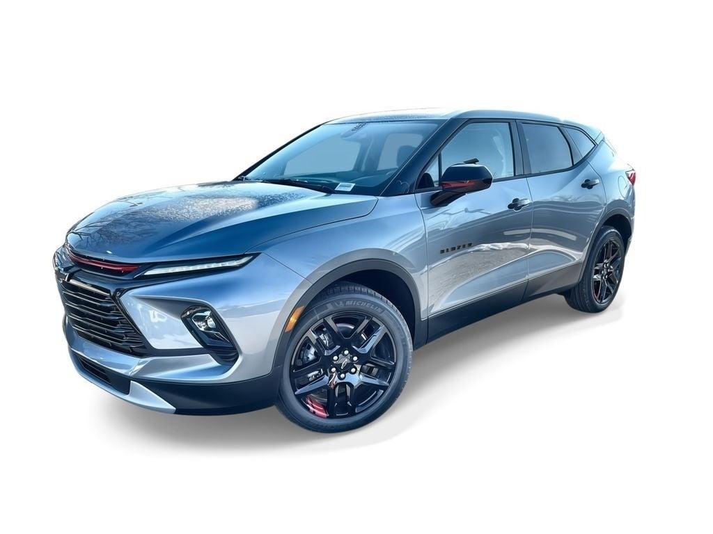 new 2025 Chevrolet Blazer car, priced at $40,080