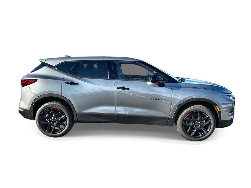 new 2025 Chevrolet Blazer car, priced at $40,080