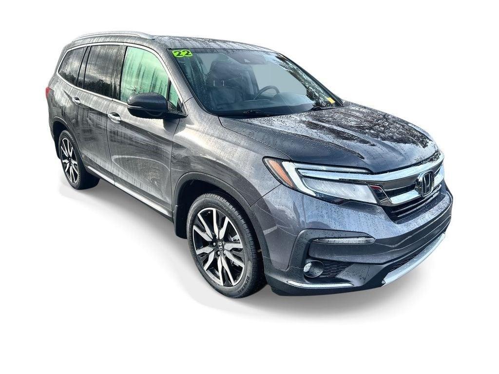 used 2022 Honda Pilot car, priced at $32,000