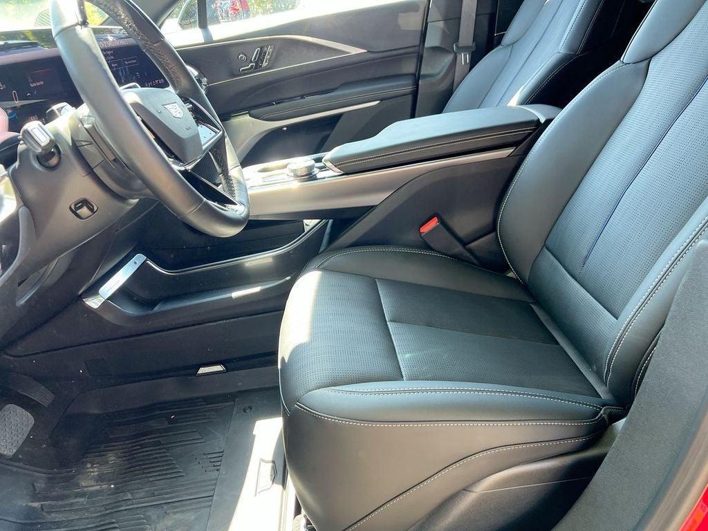 new 2025 Cadillac LYRIQ car