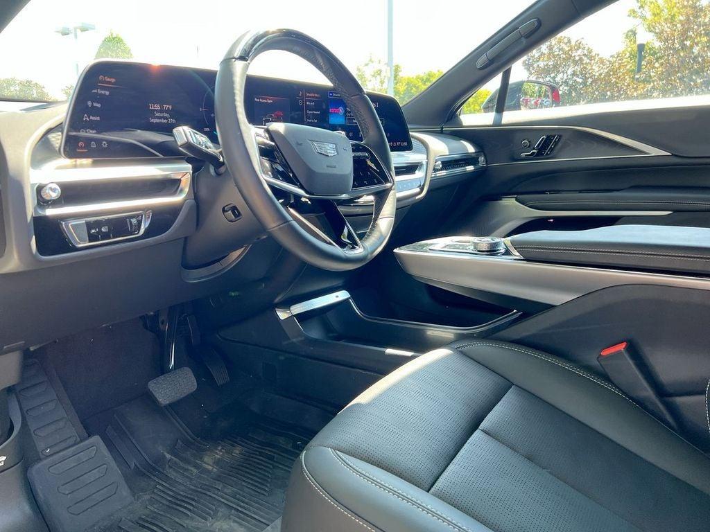 new 2025 Cadillac LYRIQ car