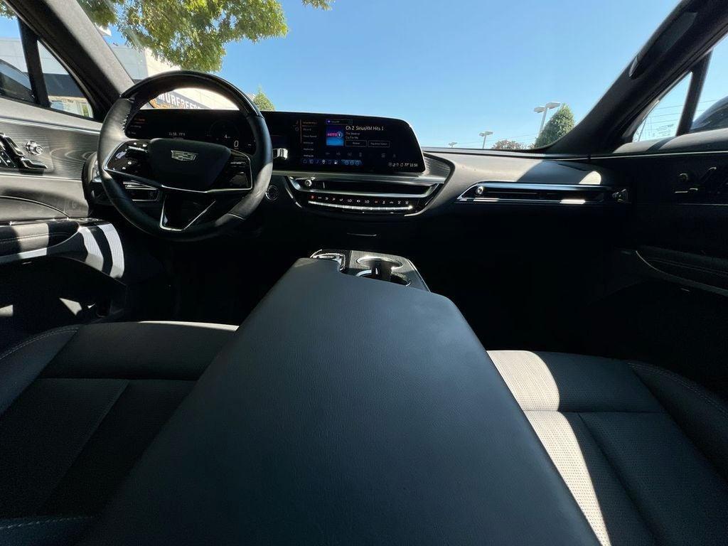 new 2025 Cadillac LYRIQ car