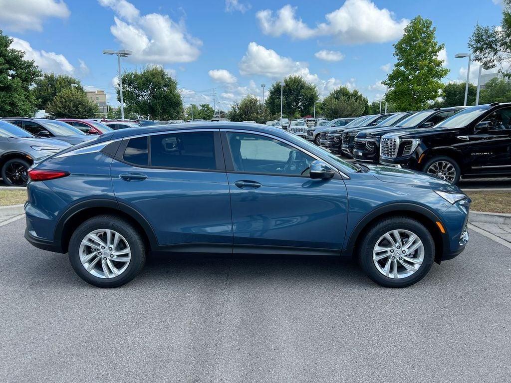 new 2025 Buick Envista car, priced at $27,280