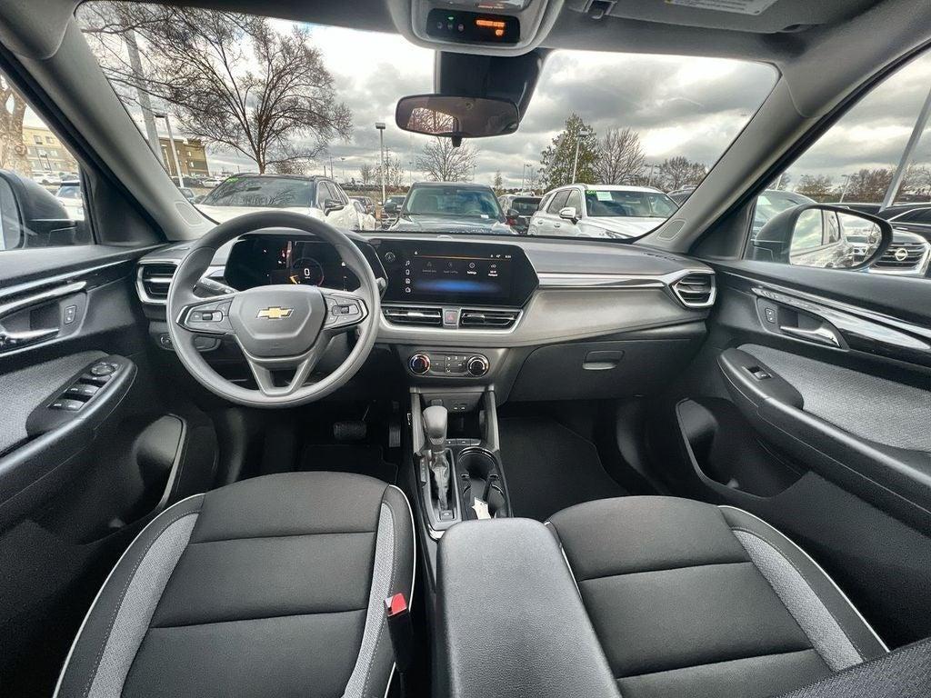 new 2025 Chevrolet TrailBlazer car, priced at $25,285