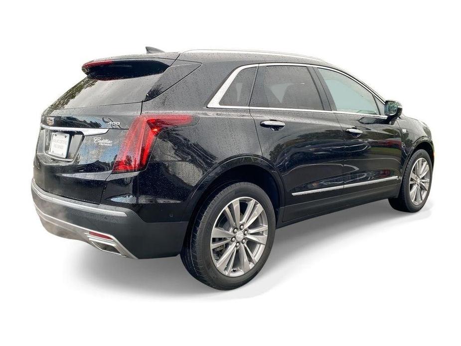 used 2022 Cadillac XT5 car, priced at $37,221