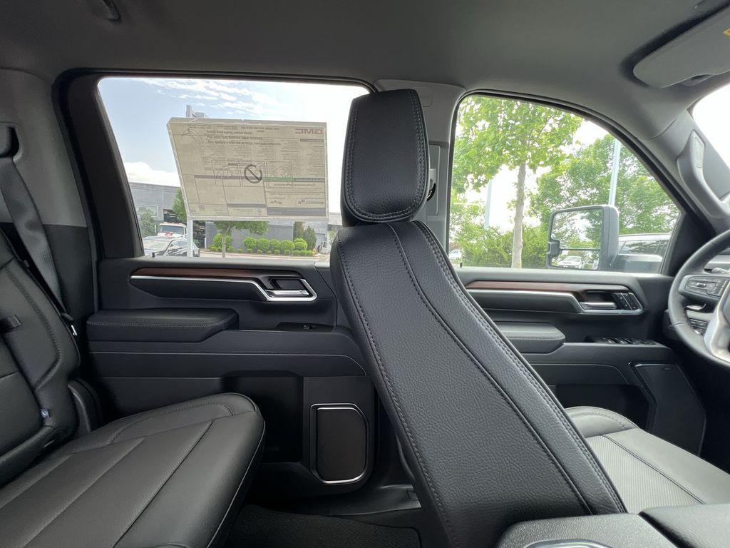 new 2025 GMC Sierra 3500 car, priced at $86,860