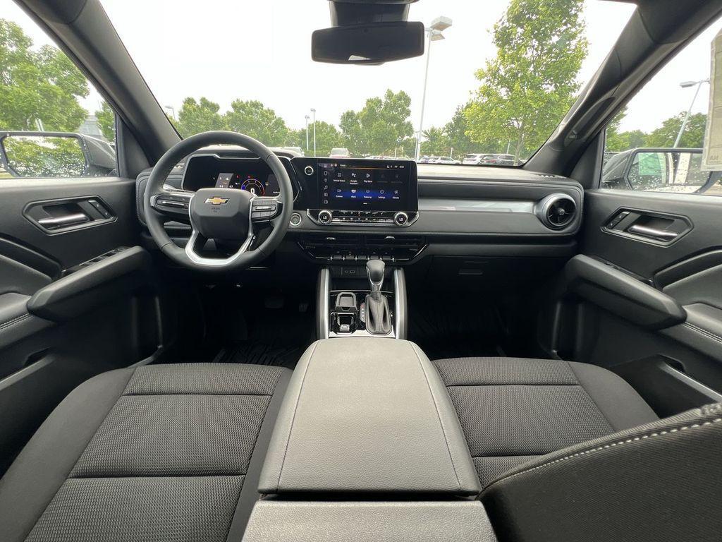 new 2025 Chevrolet Colorado car, priced at $39,315