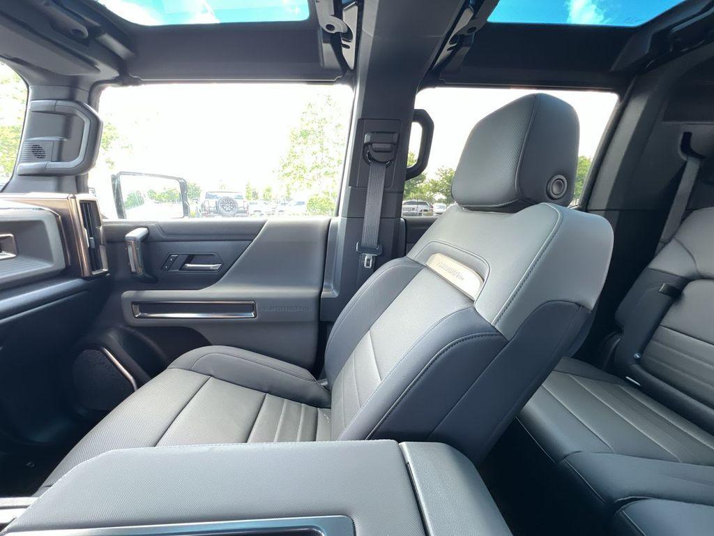 new 2025 GMC HUMMER EV Pickup car, priced at $97,690