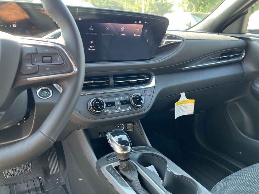 new 2025 Buick Envista car, priced at $26,190