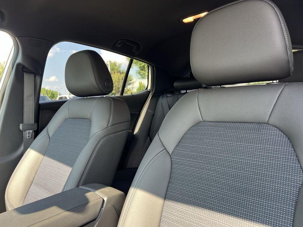 new 2025 Buick Envista car, priced at $26,190