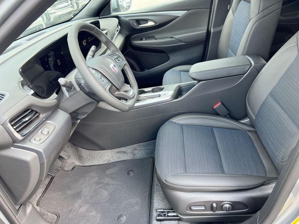 new 2025 Buick Envista car, priced at $27,280