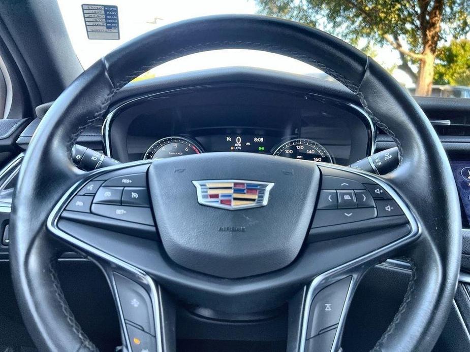 used 2021 Cadillac XT5 car, priced at $26,542