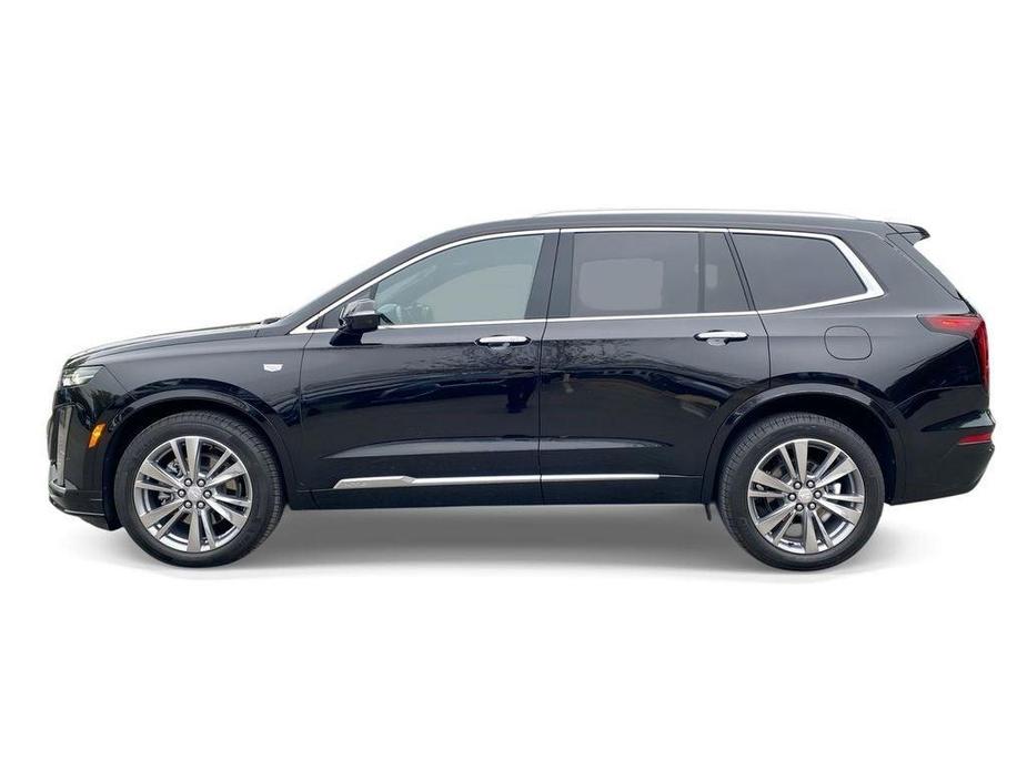 used 2022 Cadillac XT6 car, priced at $37,424