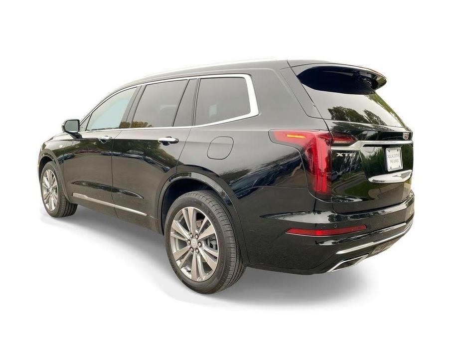 used 2022 Cadillac XT6 car, priced at $37,424