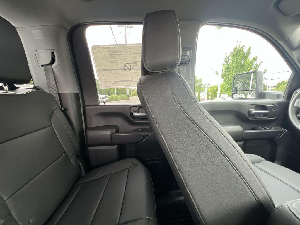 new 2025 Chevrolet Silverado 3500 car, priced at $59,528
