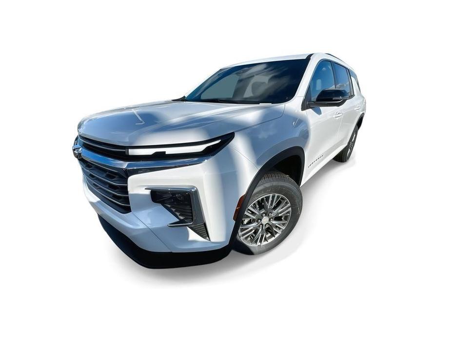 new 2025 Chevrolet Traverse car