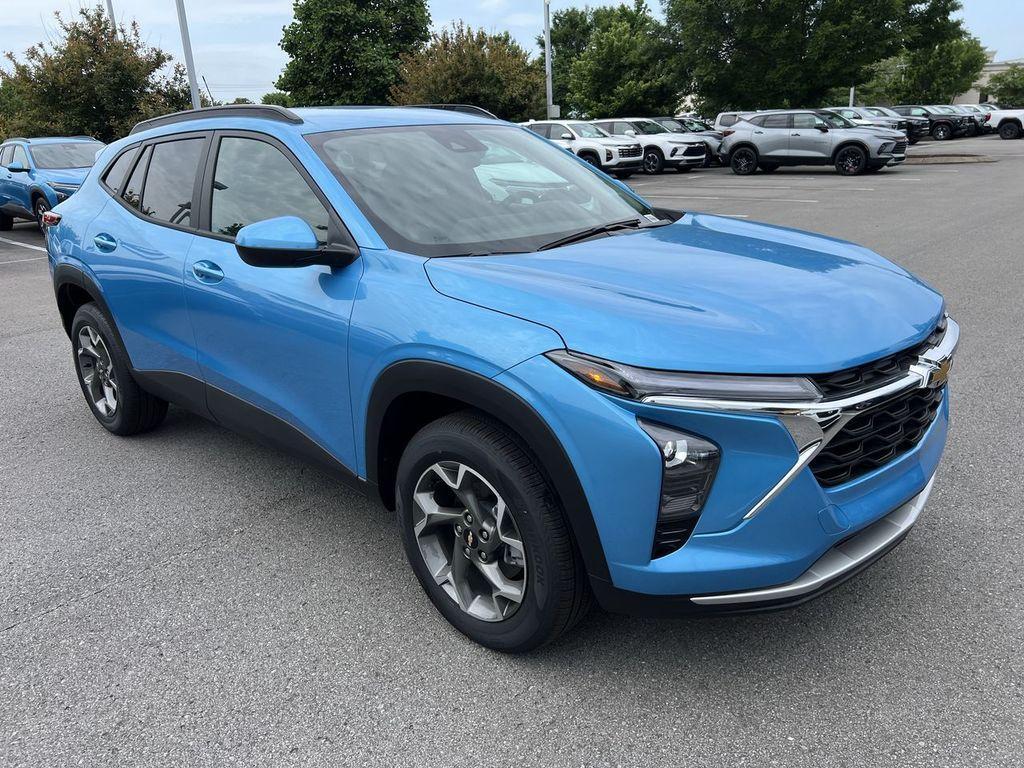 new 2025 Chevrolet Trax car, priced at $25,780