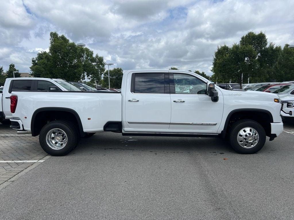 new 2025 Chevrolet Silverado 3500 car, priced at $93,069