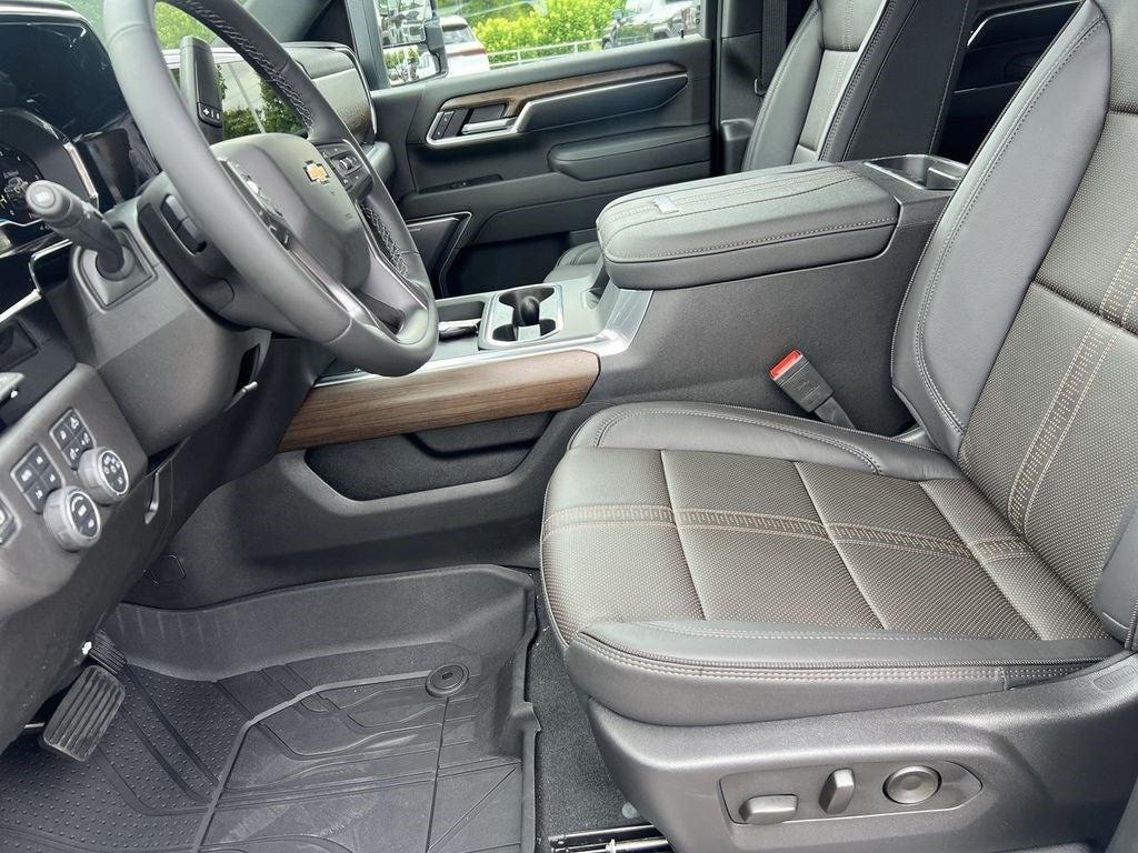 new 2025 Chevrolet Silverado 3500 car, priced at $93,069