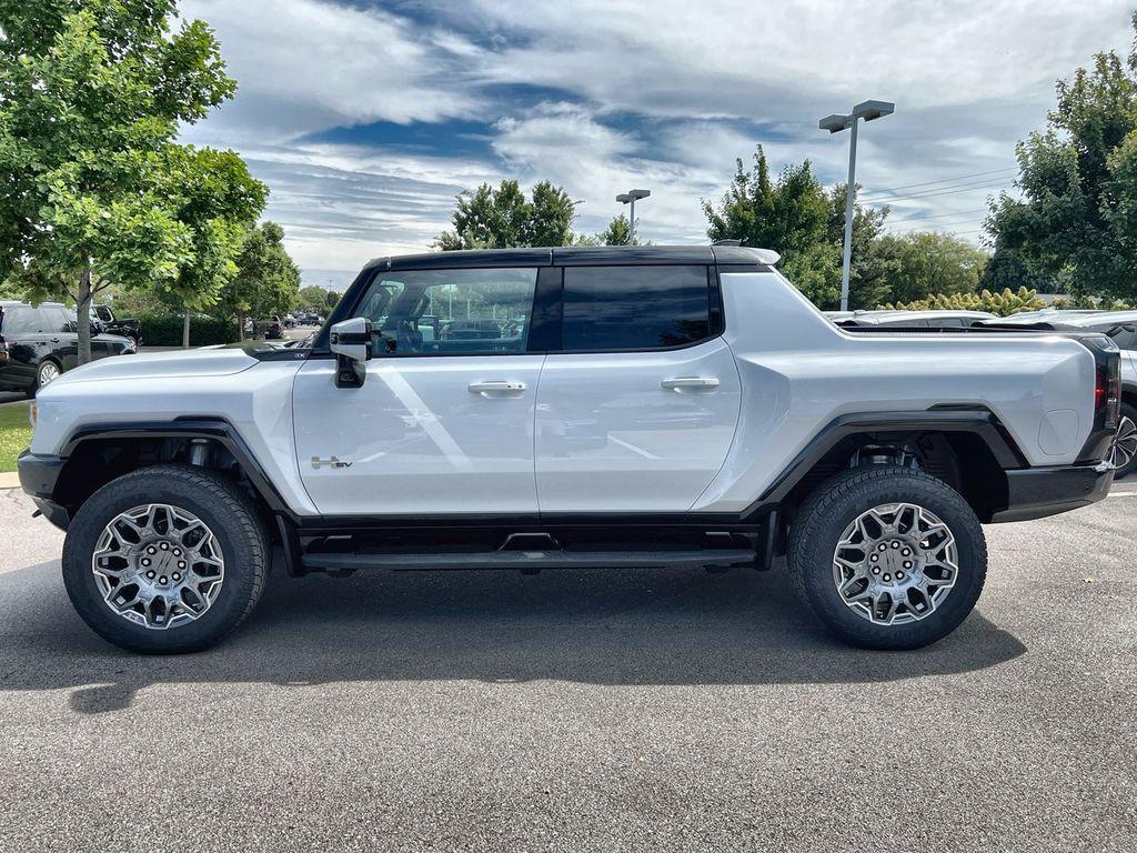 new 2025 GMC HUMMER EV Pickup car, priced at $111,290