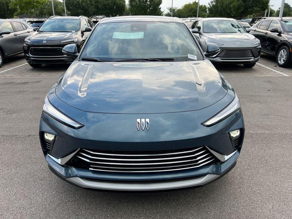 new 2025 Buick Envista car, priced at $27,280