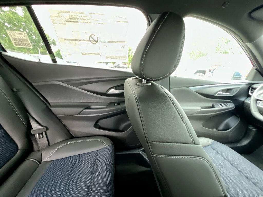 new 2025 Buick Envista car, priced at $27,280