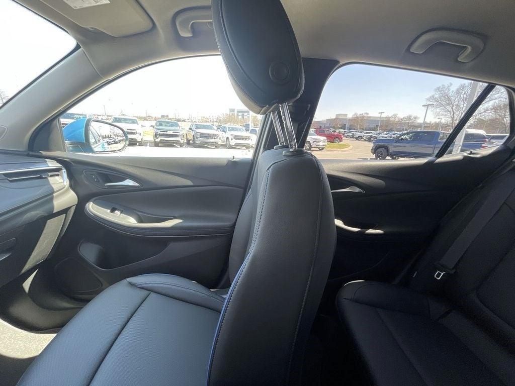 new 2025 Buick Encore GX car, priced at $28,728
