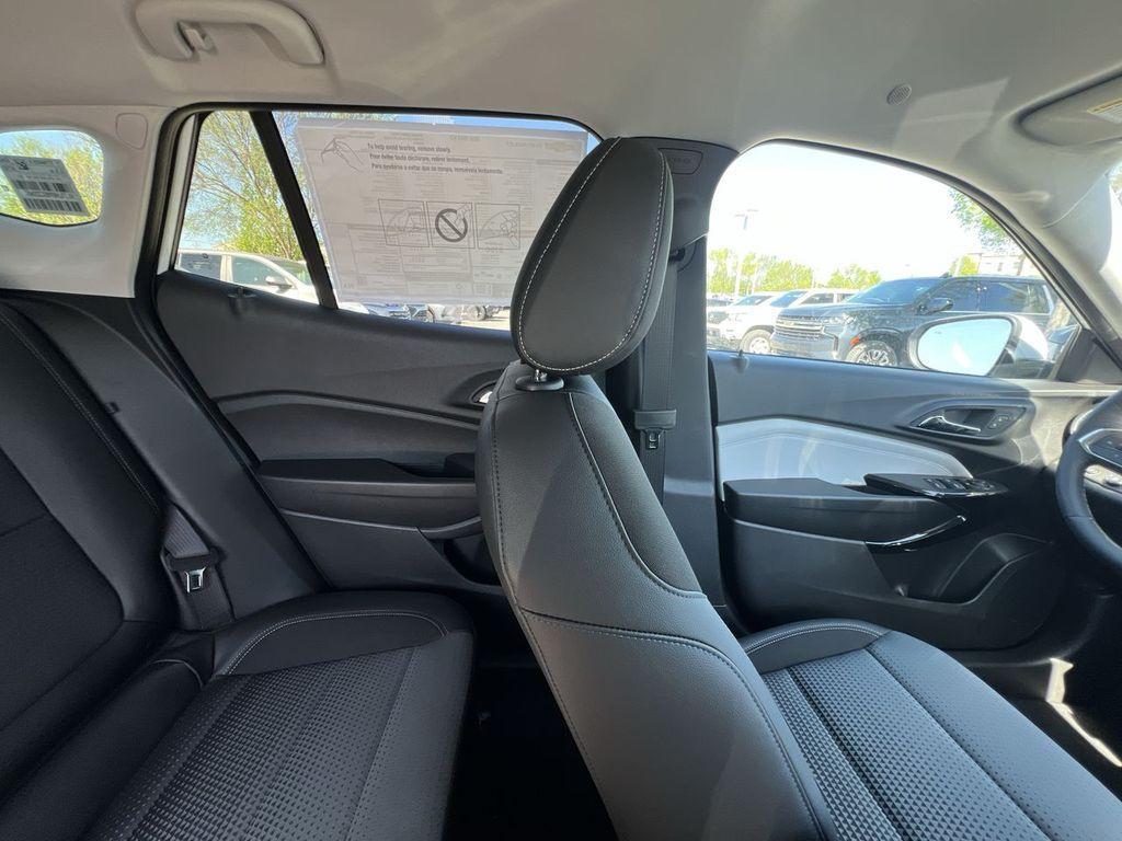 new 2025 Chevrolet Trax car, priced at $25,385
