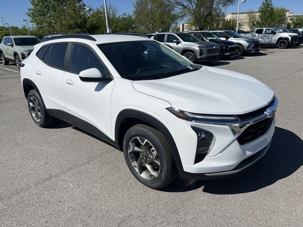 new 2025 Chevrolet Trax car, priced at $25,385