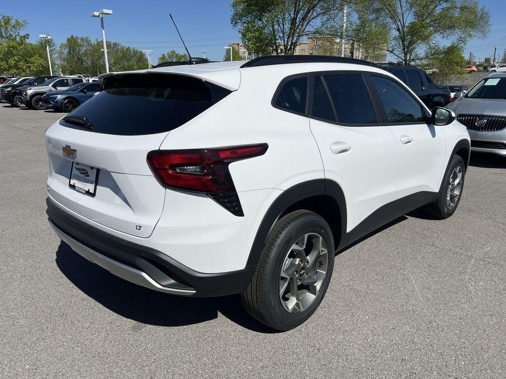 new 2025 Chevrolet Trax car, priced at $25,385