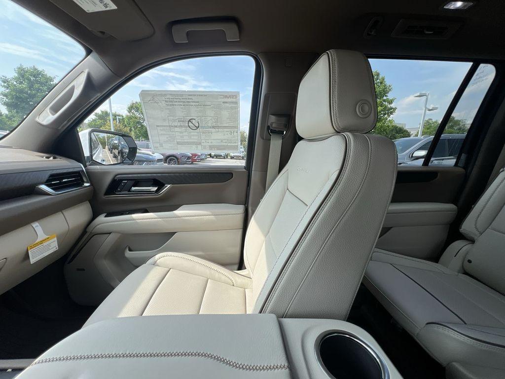 new 2025 GMC Yukon XL car, priced at $91,835