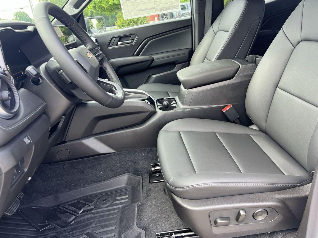 new 2025 Chevrolet Colorado car, priced at $45,185
