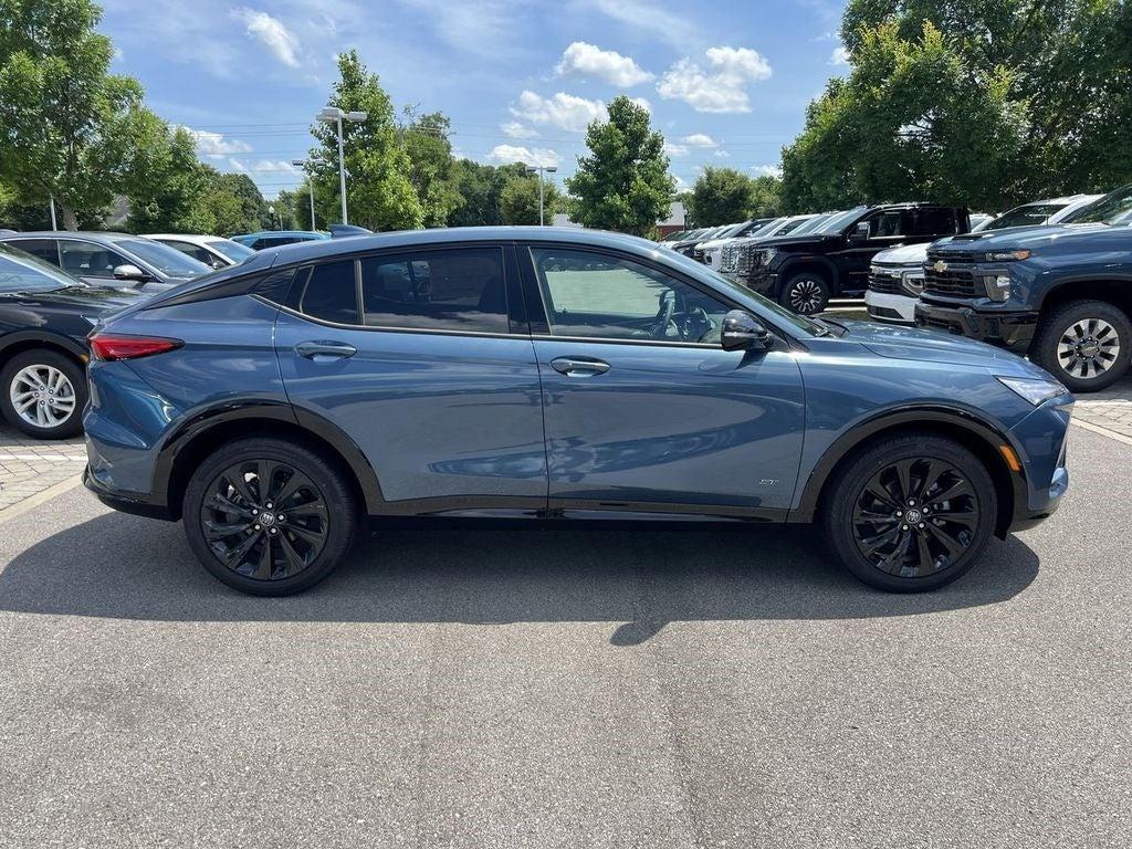 new 2025 Buick Envista car, priced at $29,970