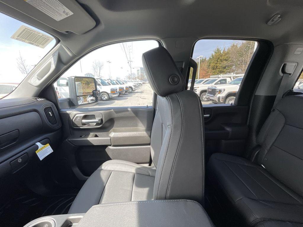 new 2025 Chevrolet Silverado 2500 car, priced at $60,273