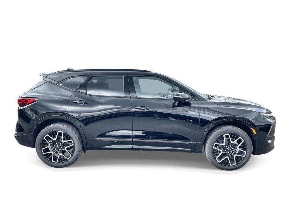 new 2025 Chevrolet Blazer car, priced at $45,372