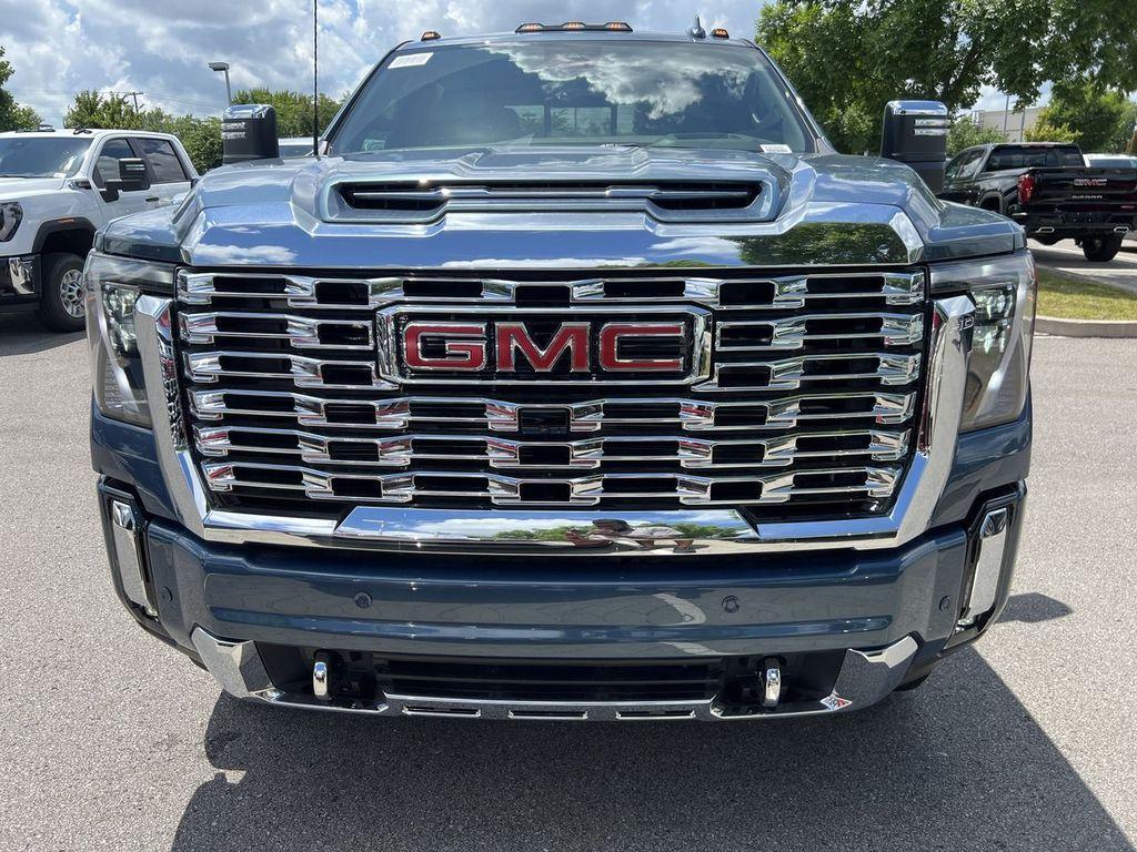 new 2025 GMC Sierra 3500 car, priced at $87,595