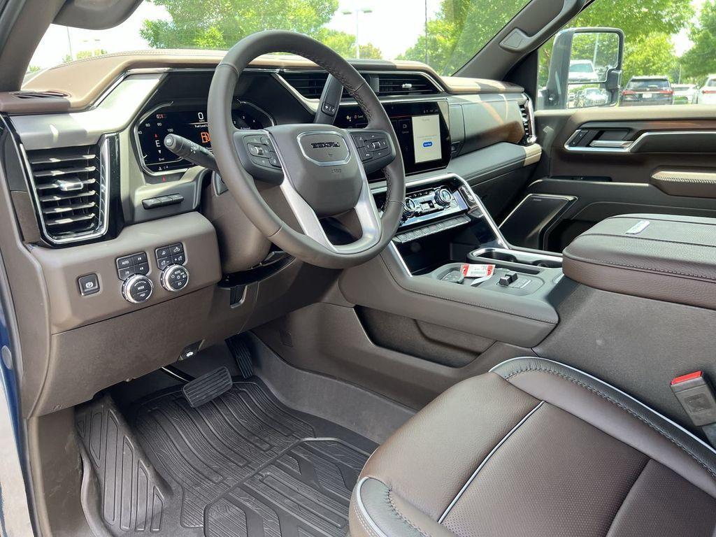 new 2025 GMC Sierra 3500 car, priced at $87,595