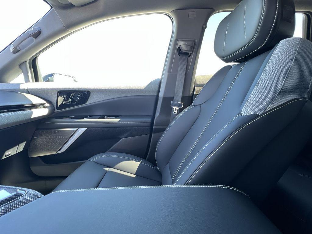 new 2025 Cadillac OPTIQ car