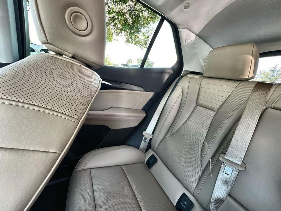 new 2025 Buick Envision car, priced at $38,323