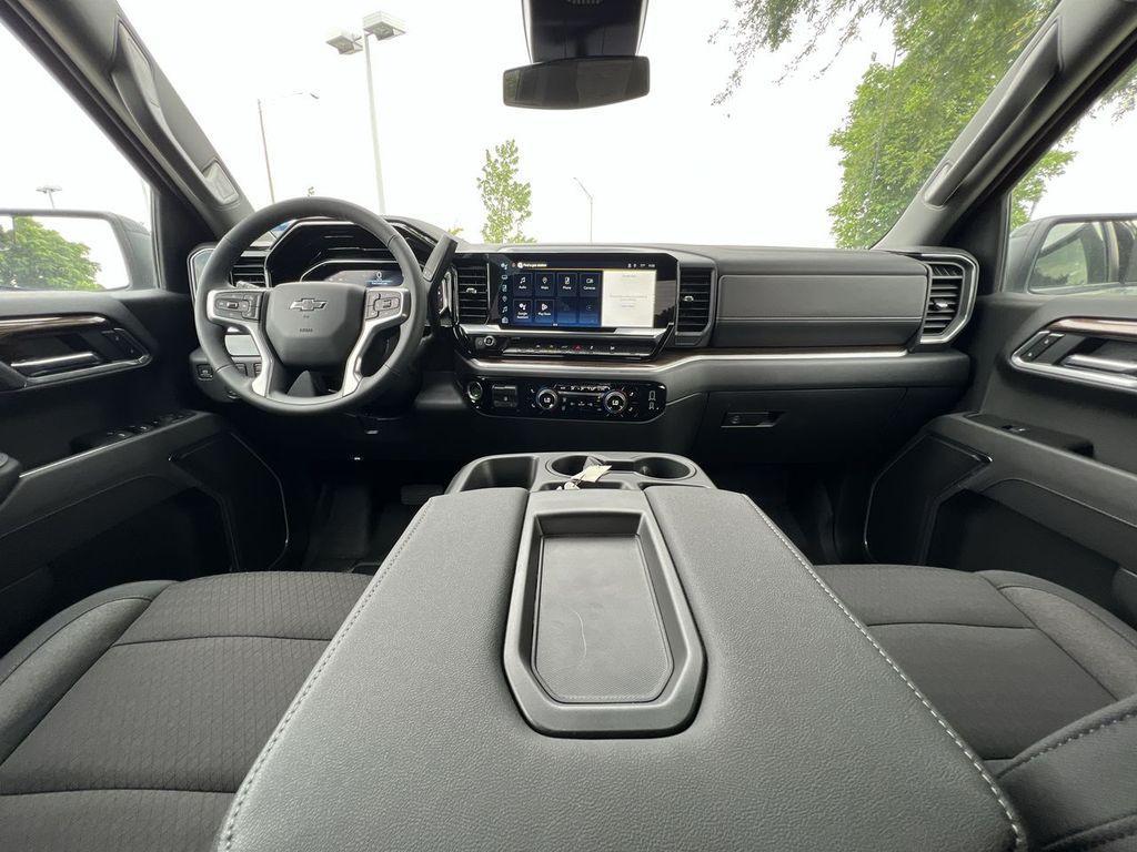 new 2025 Chevrolet Silverado 1500 car, priced at $46,160